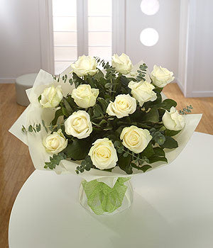 A dozen White Roses